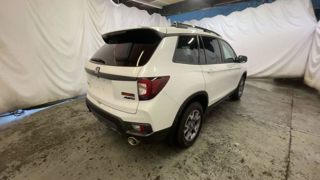 Certified 2023 Honda Passport TrailSport image 8