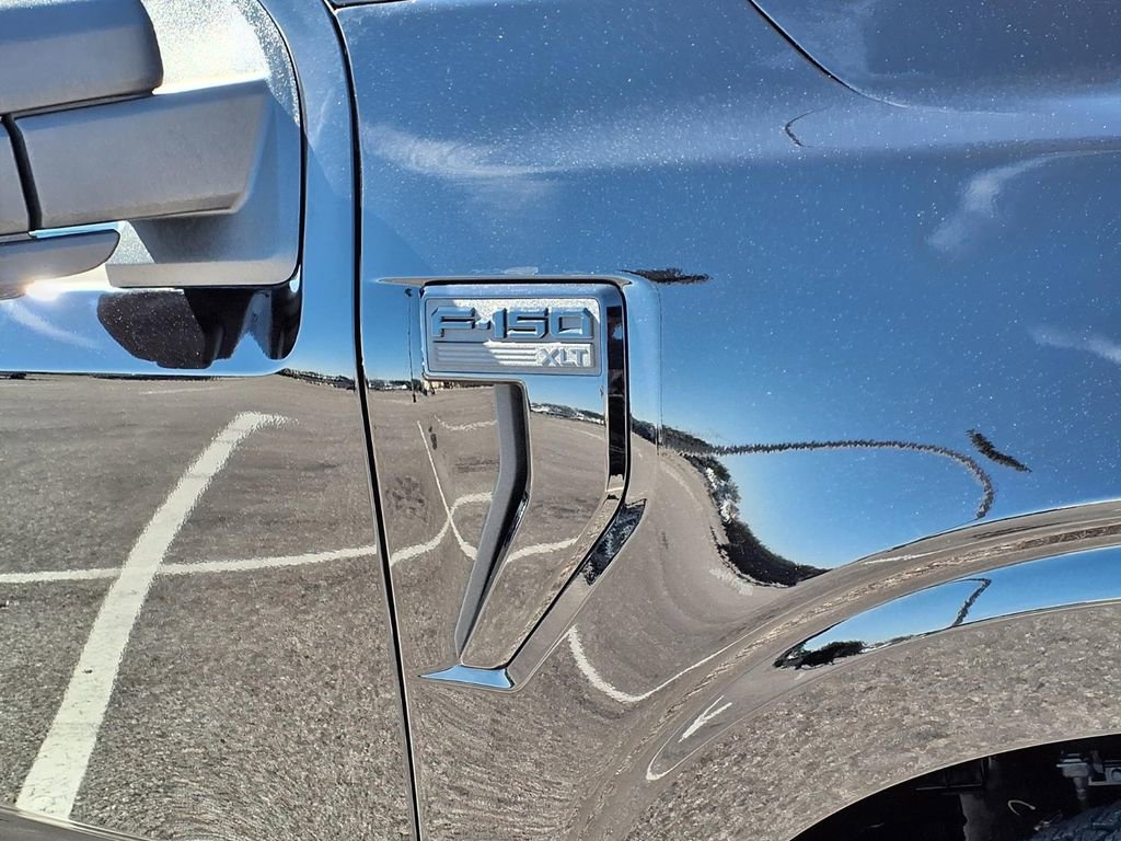 Used 2024 Ford F150 XLT w/ XLT Black Appearance Package image 11