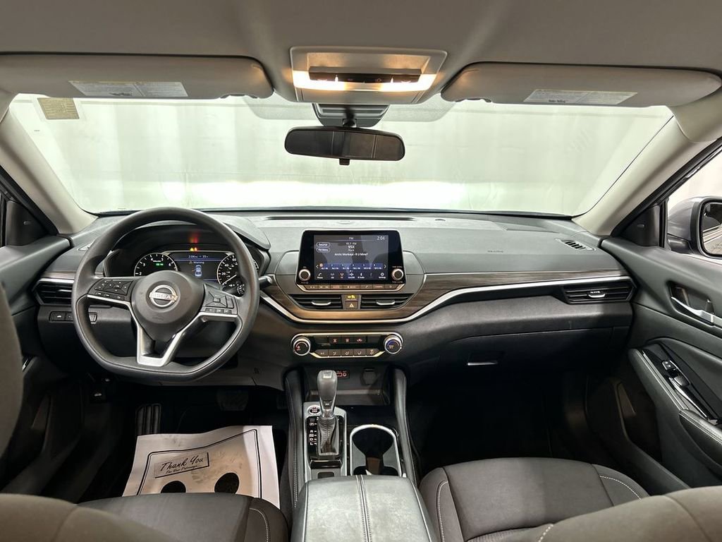 Used 2023 Nissan Altima 2.5 SV image 18