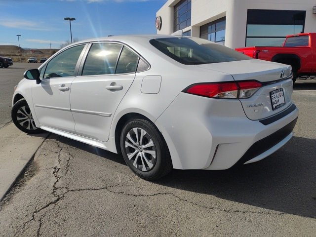 Used 2022 Toyota Corolla LE image 3