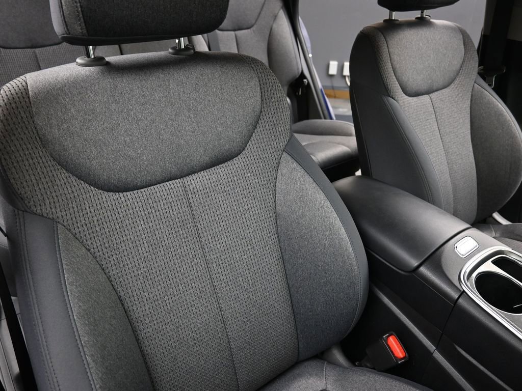Used 2023 Hyundai Santa Fe SEL image 14
