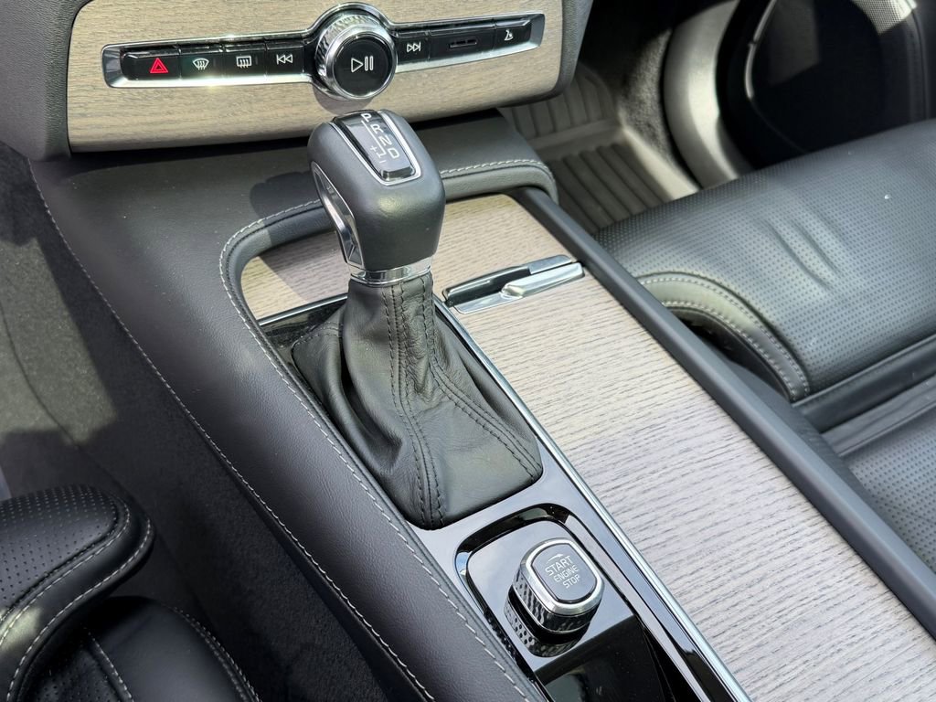 Certified 2022 Volvo XC90 T6 Inscription w/ Advanced Package image 28
