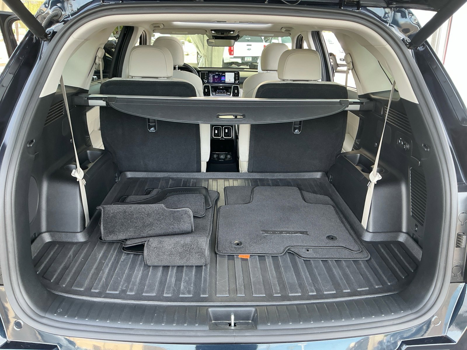 Used 2024 Kia Sorento SX Prestige image 34