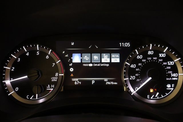 Used 2023 Toyota Highlander XSE AWD/4WD image 19