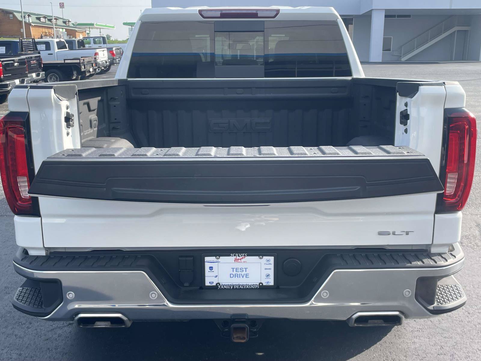 Certified 2025 GMC Sierra 1500 SLT w/ SLT Premium Plus Package AWD/4WD image 5