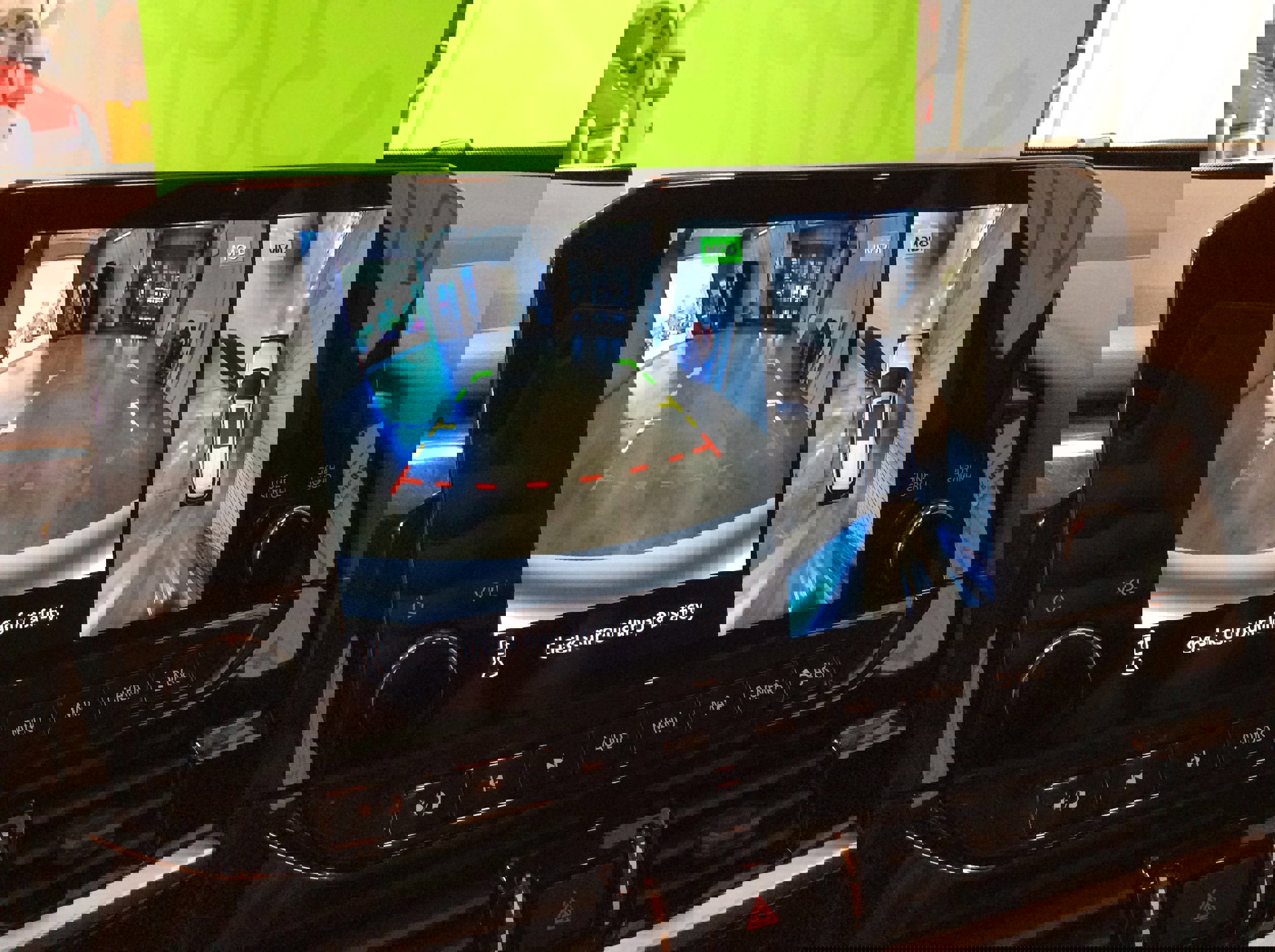 Used 2024 Nissan Pathfinder SL w/ Black Appearance Package image 28