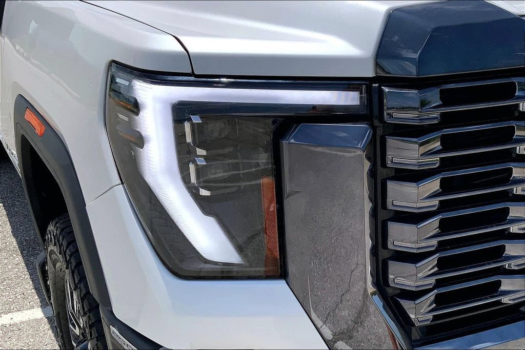 Used 2024 GMC Sierra 2500 Denali Ultimate w/ Max Trailering Package AWD/4WD image 28