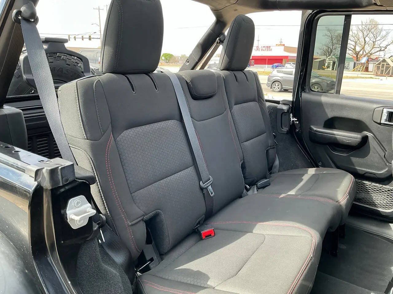 Used 2020 Jeep Wrangler Unlimited Rubicon AWD/4WD image 19