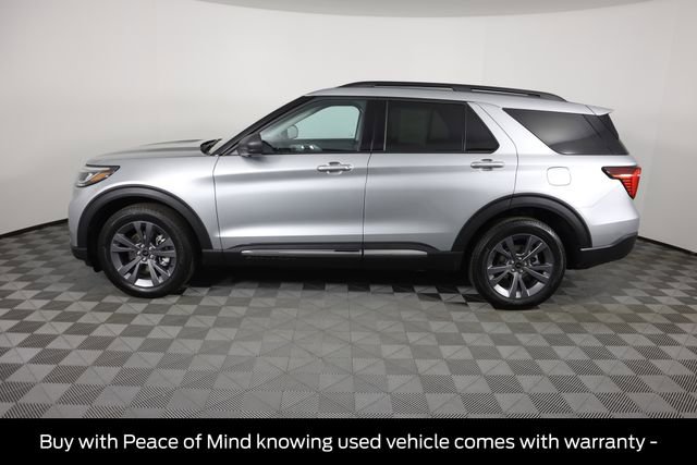 Certified 2025 Ford Explorer Active w/ Active Comfort Package image 7