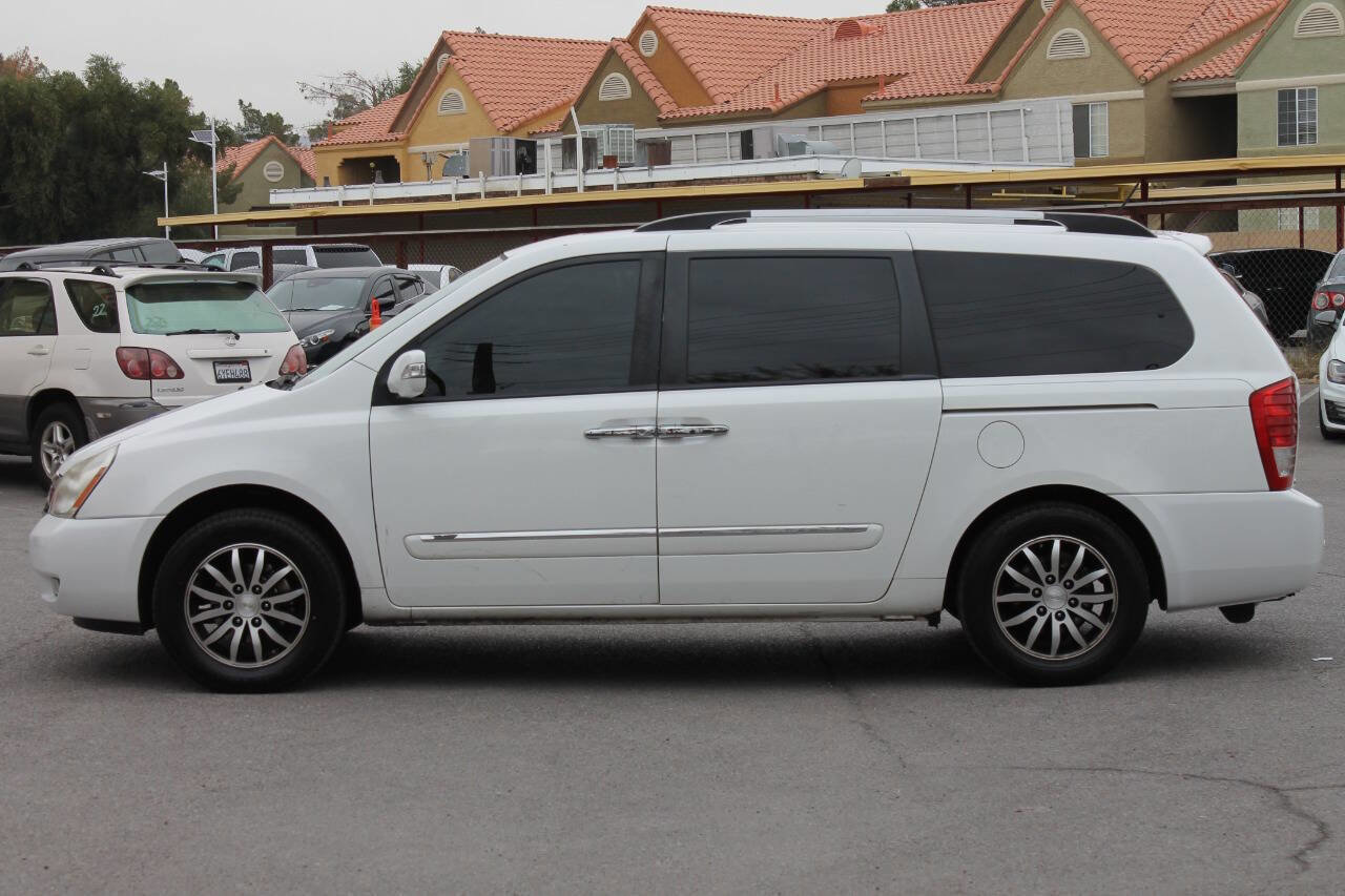Used 2012 Kia Sedona EX w/ Luxury Pkg image 5