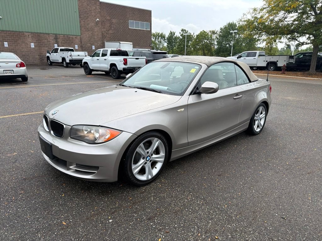 Used 2011 BMW 128i Convertible RWD image 5