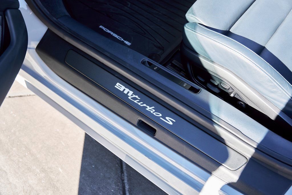 Used 2021 Porsche 911 Turbo S image 32
