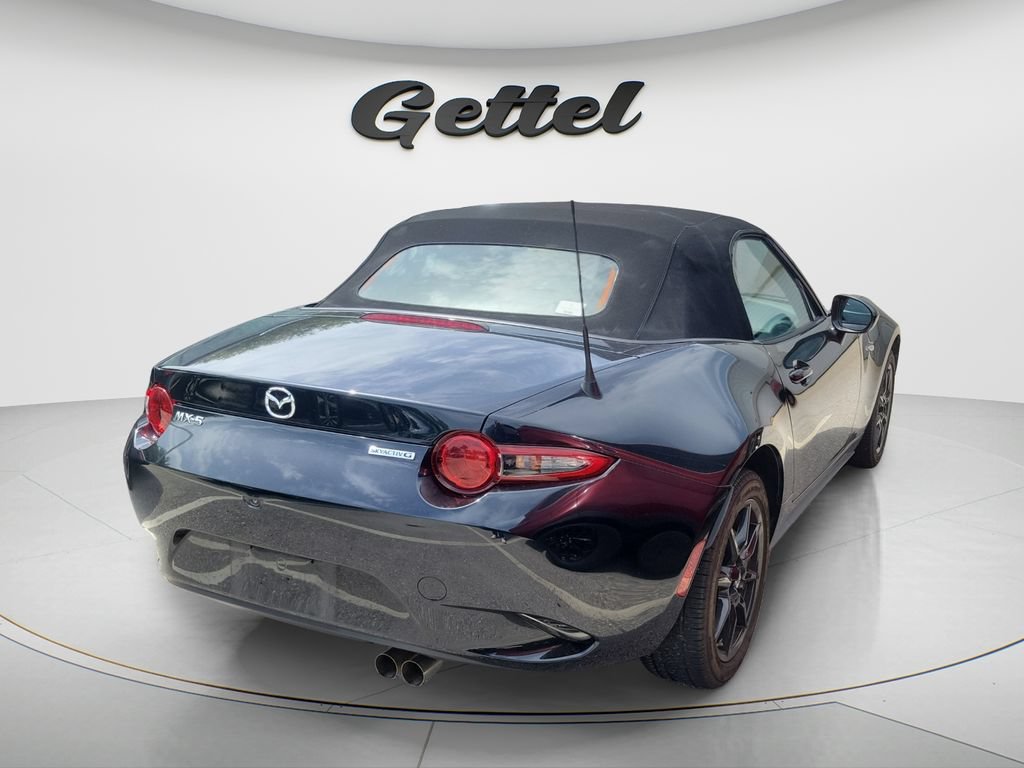Used 2020 MAZDA MX-5 Miata Sport RWD image 4