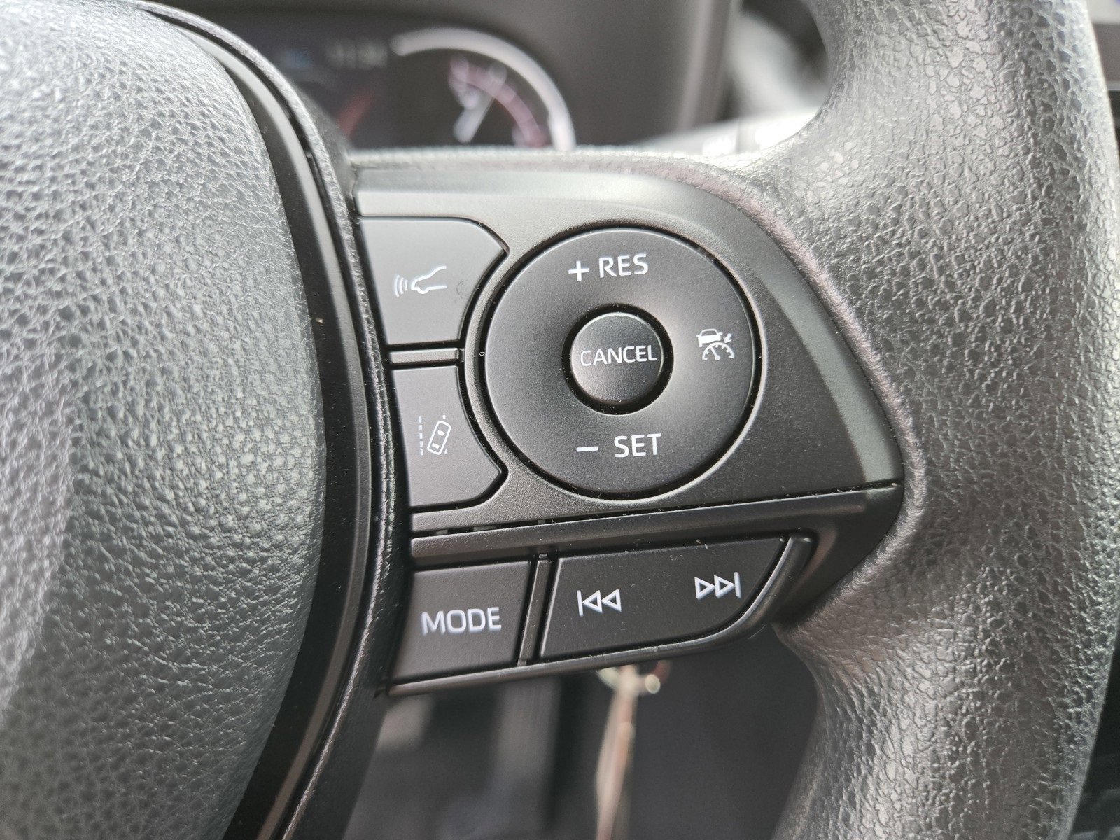 Used 2024 Toyota RAV4 LE image 26