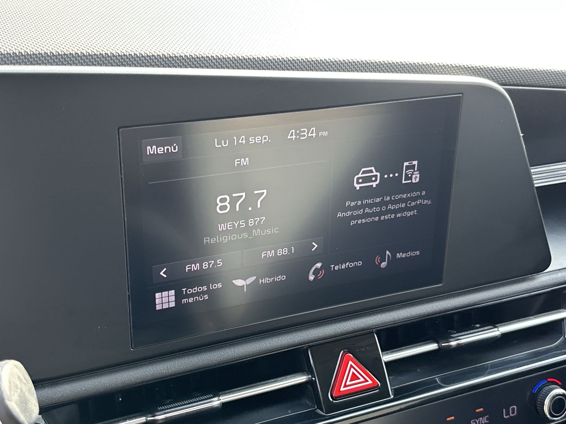 Used 2024 Kia Niro LX FWD image 12