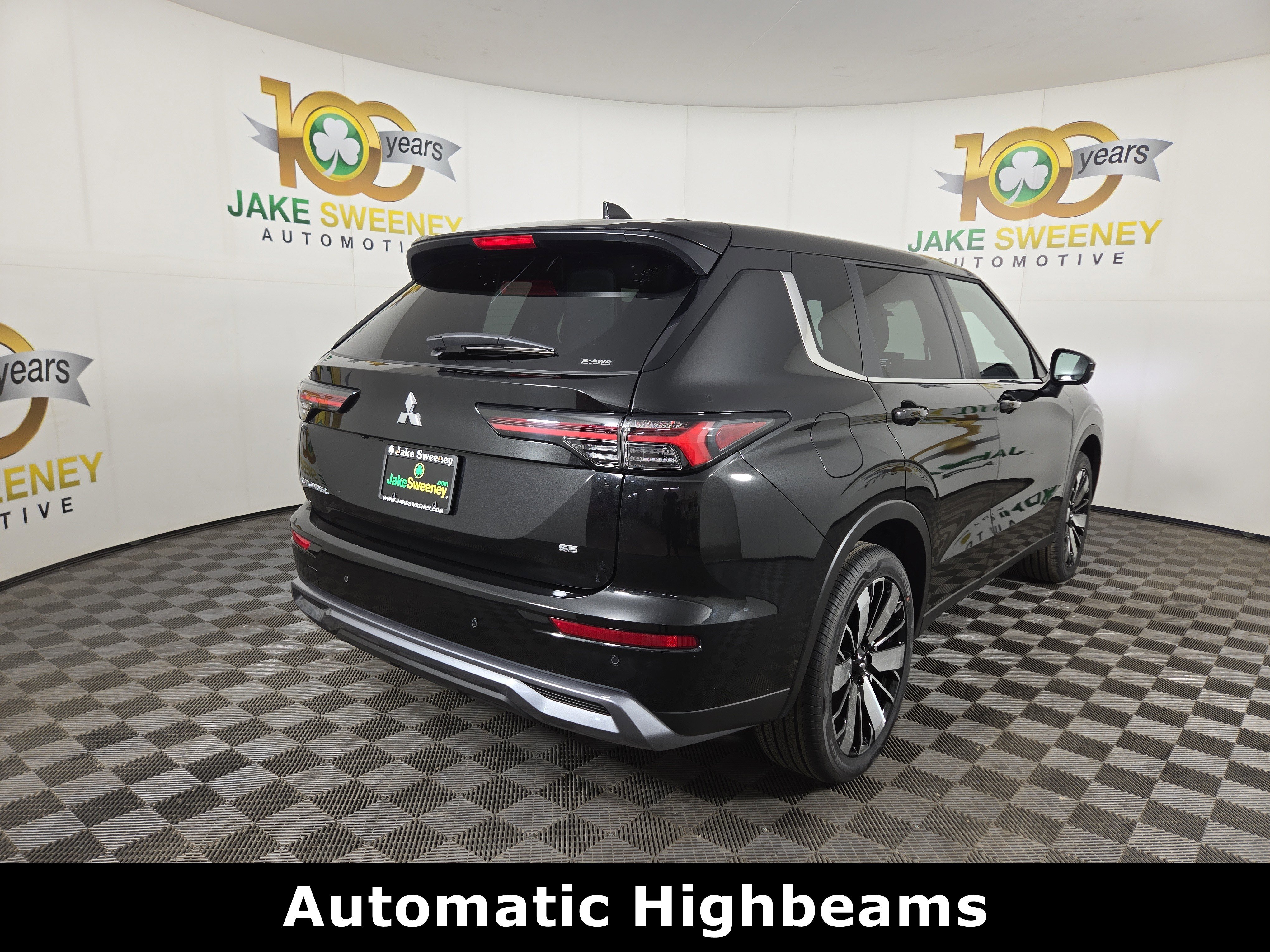 New 2026 Mitsubishi Outlander SE image 7