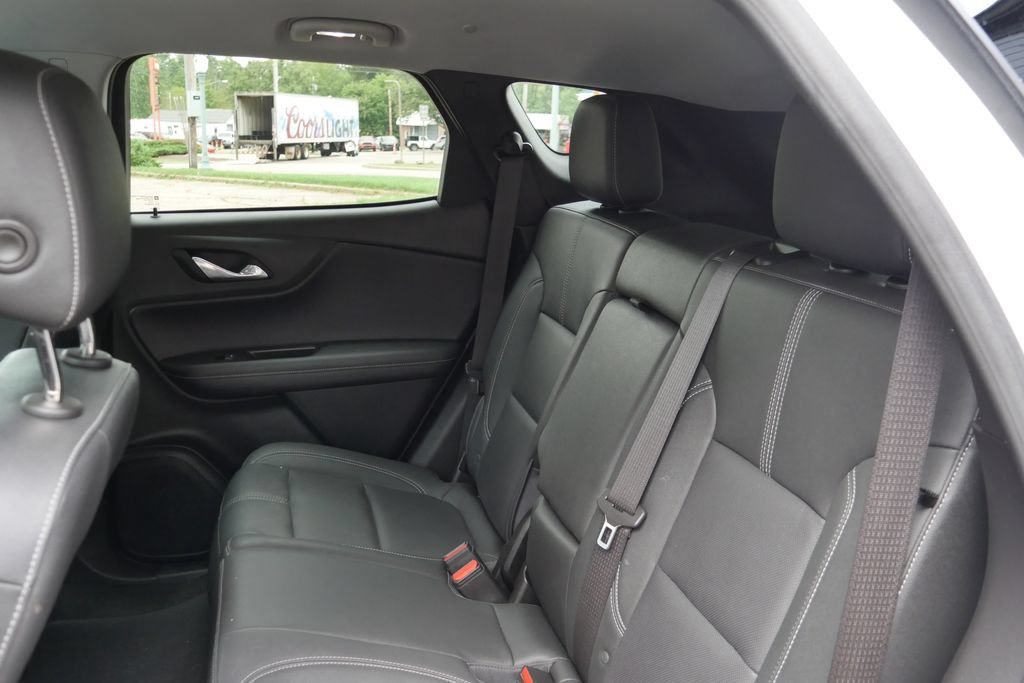 Used 2023 Chevrolet Blazer LT AWD/4WD image 9