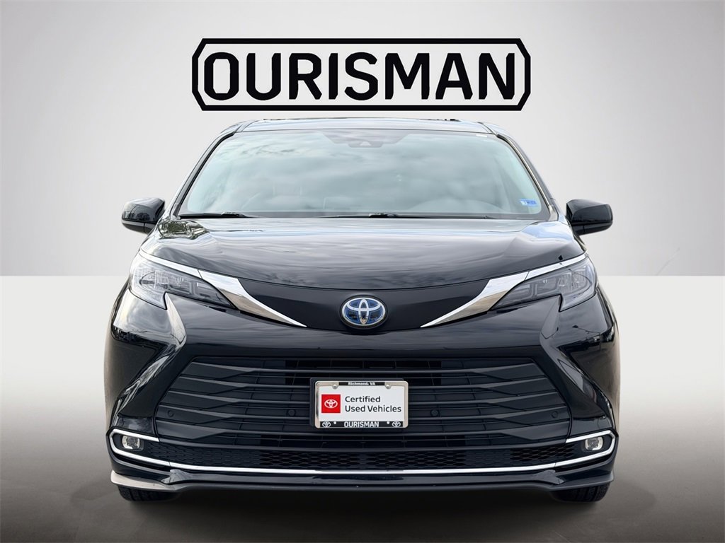 Certified 2024 Toyota Sienna XLE image 24
