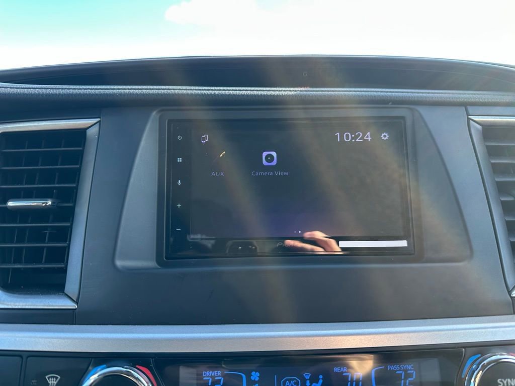 Used 2017 Toyota Highlander Limited image 21