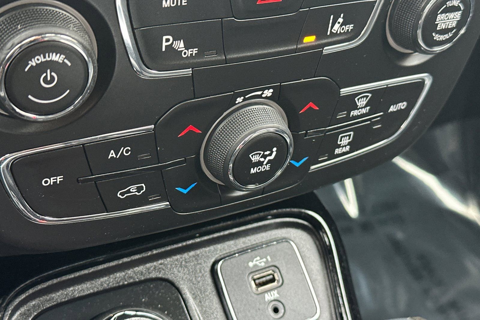 Used 2021 Jeep Compass Limited AWD/4WD image 19