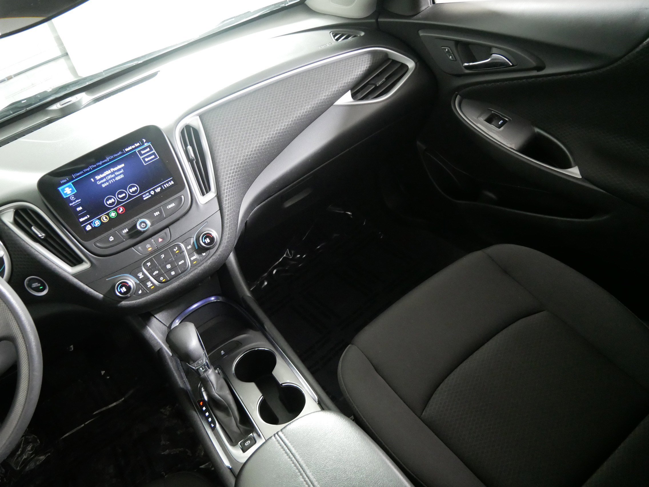 Used 2023 Chevrolet Malibu LT image 11