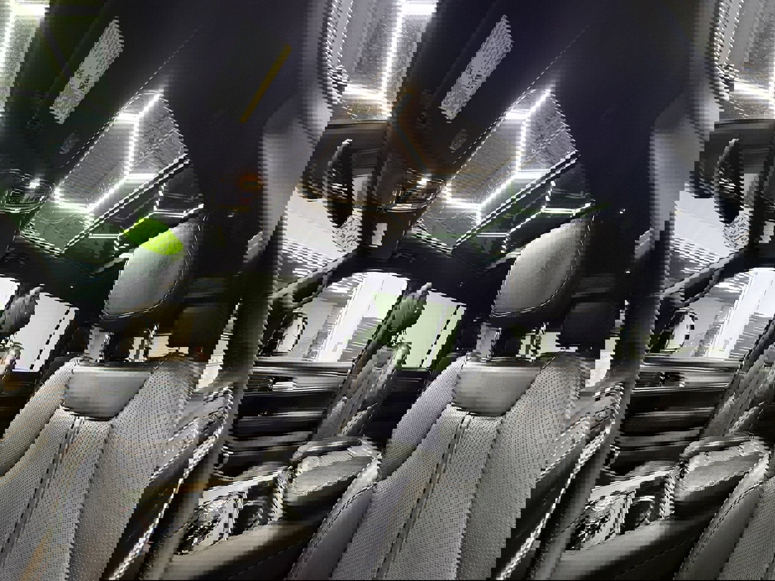 Used 2024 Jeep Wagoneer Series II image 14