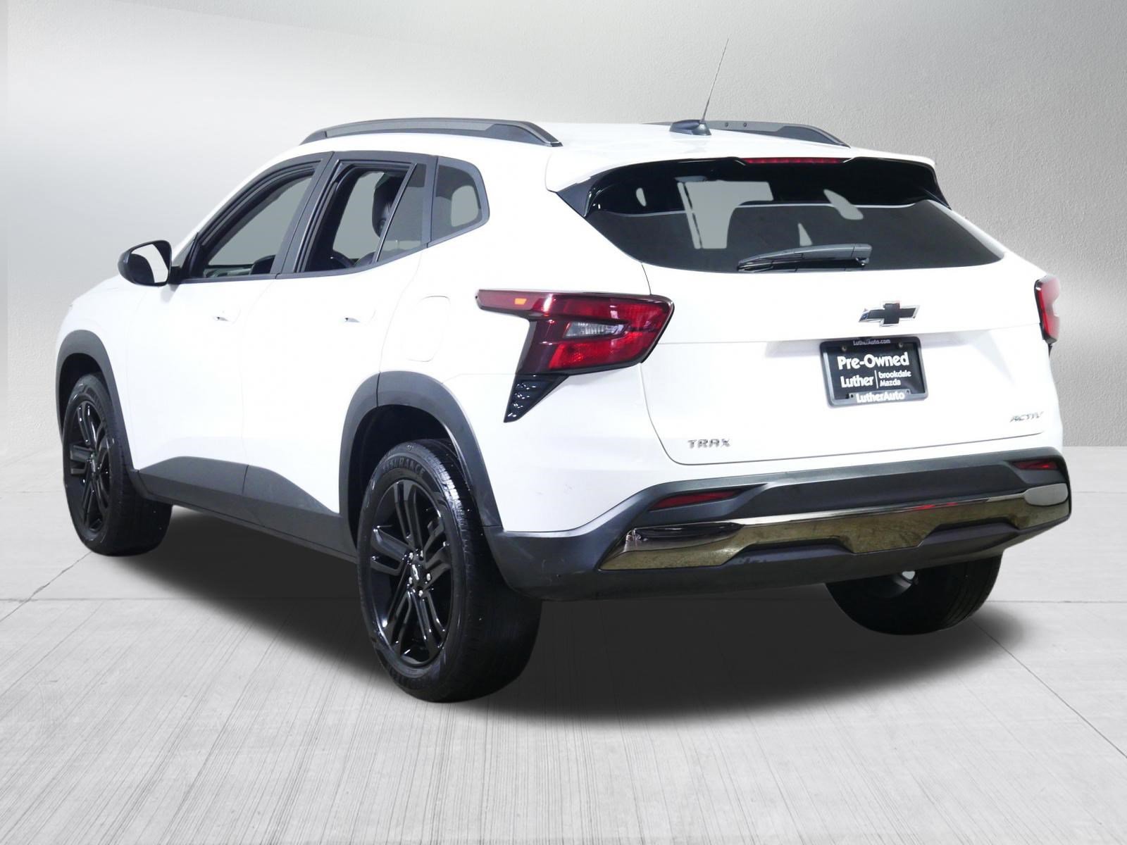 Used 2024 Chevrolet Trax ACTIV w/ Driver Confidence Package image 5