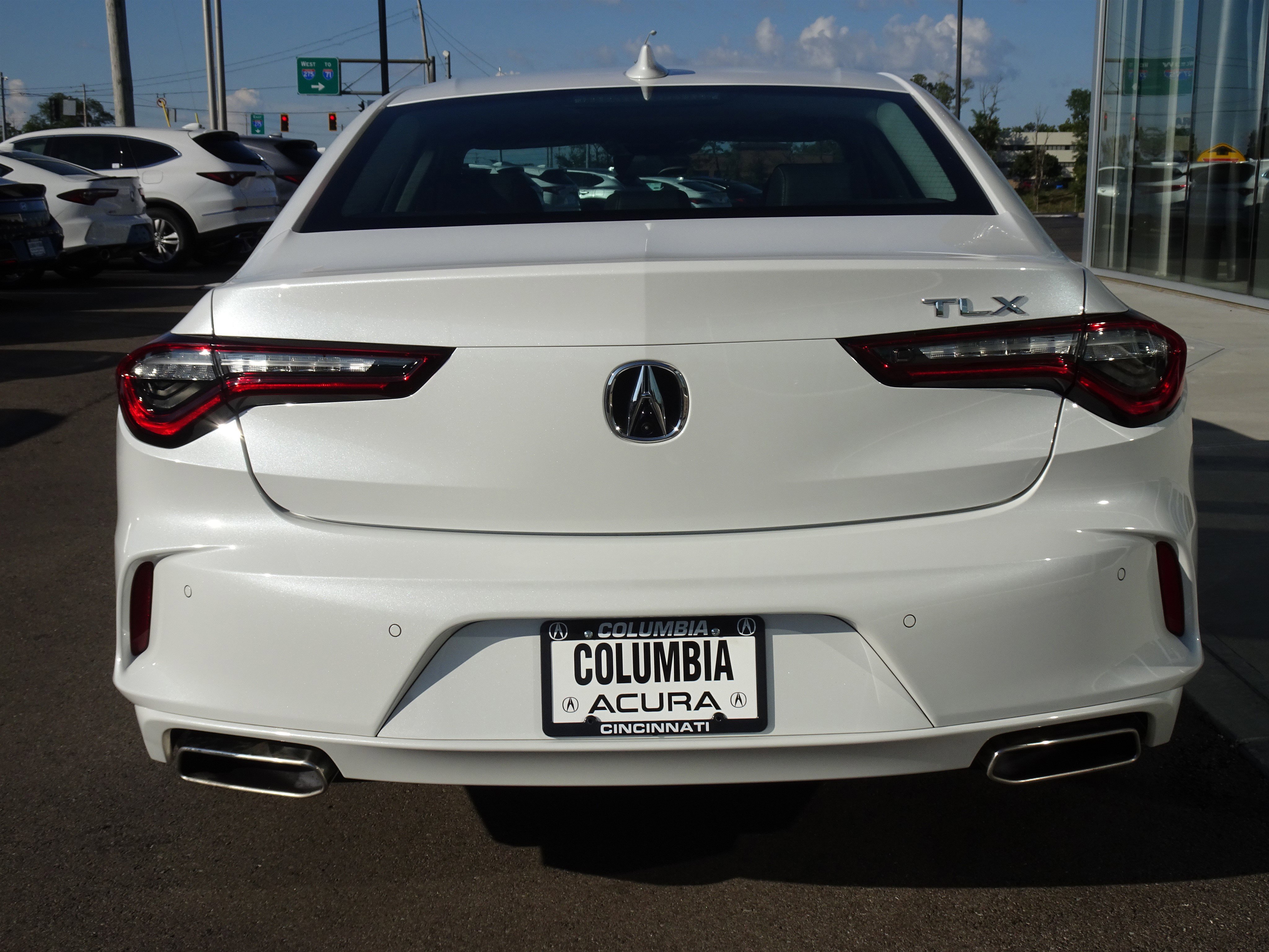 Used 2022 Acura TLX w/ Technology Package image 4