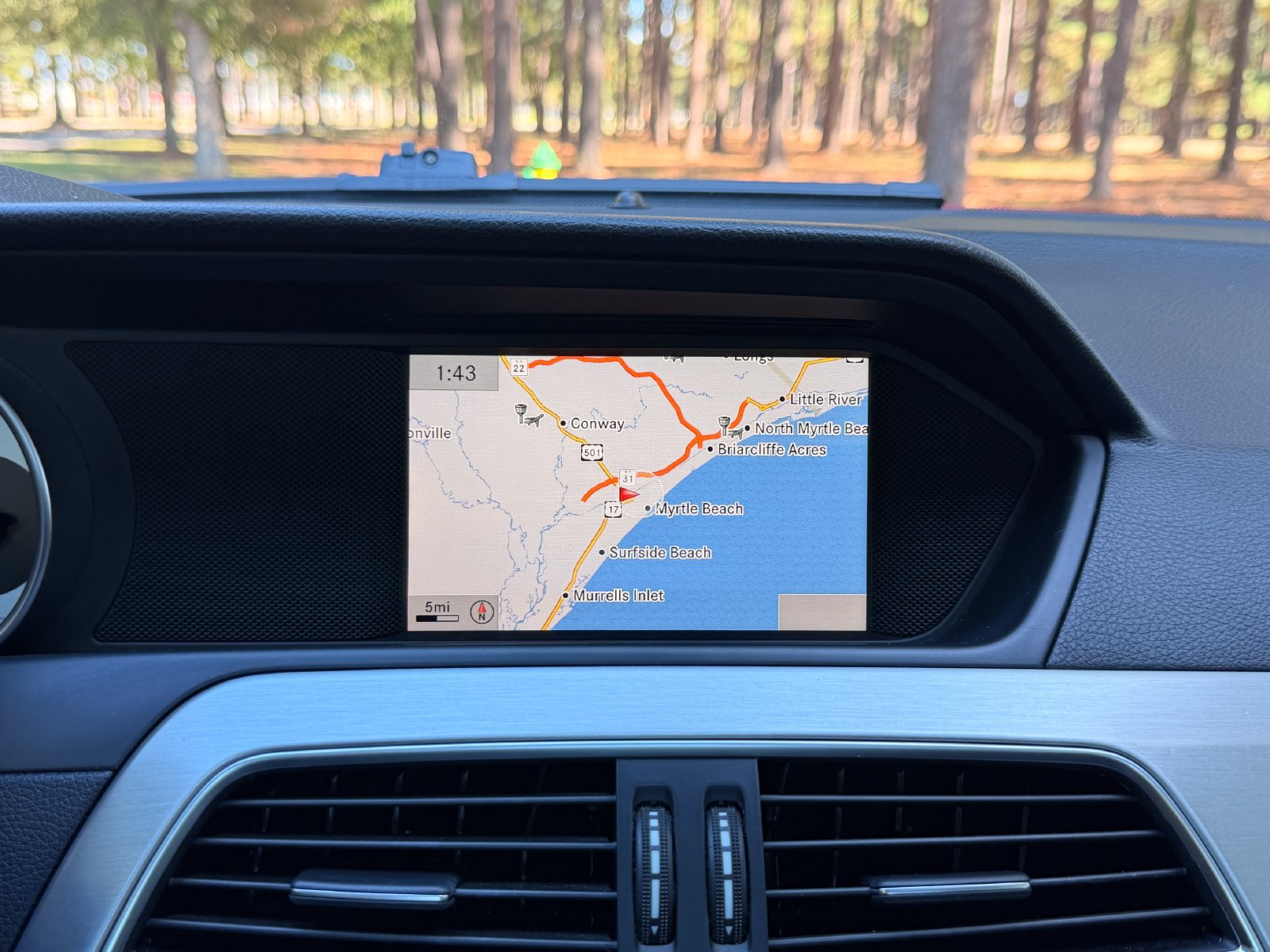 Used 2013 Mercedes-Benz C 250 Sedan image 5