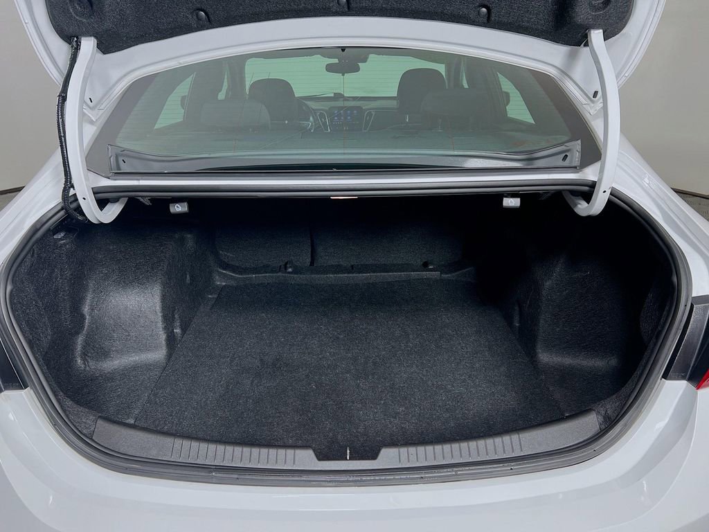 Used 2023 Chevrolet Malibu LS FWD image 23