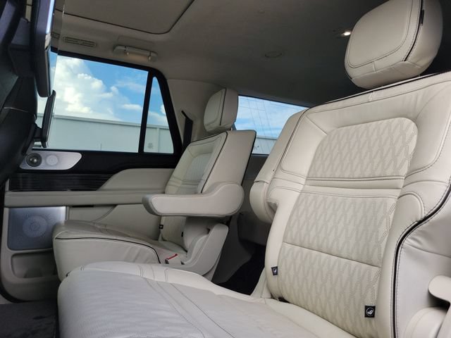 Used 2023 Lincoln Navigator L Black Label AWD/4WD image 20