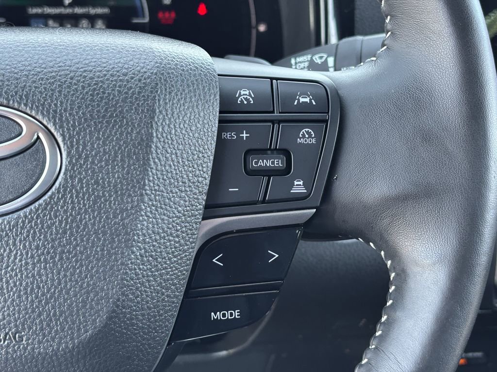 Certified 2025 Toyota Camry SE w/ Convenience Package FWD image 36