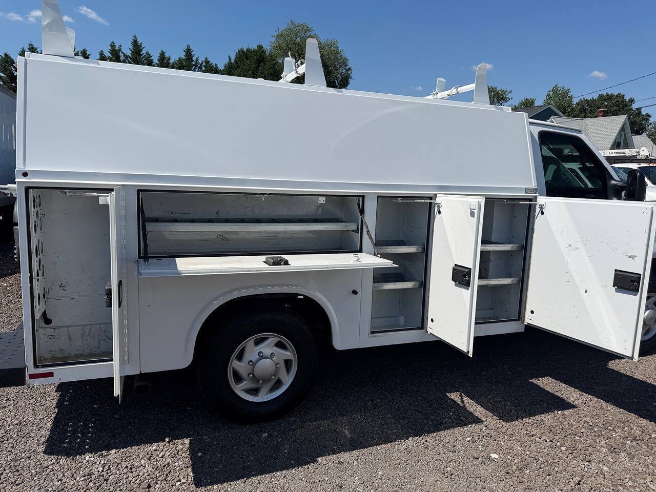 Used 2016 Ford E-350 and Econoline 350 Super Duty w/ Power Windows & Locks Group RWD image 4