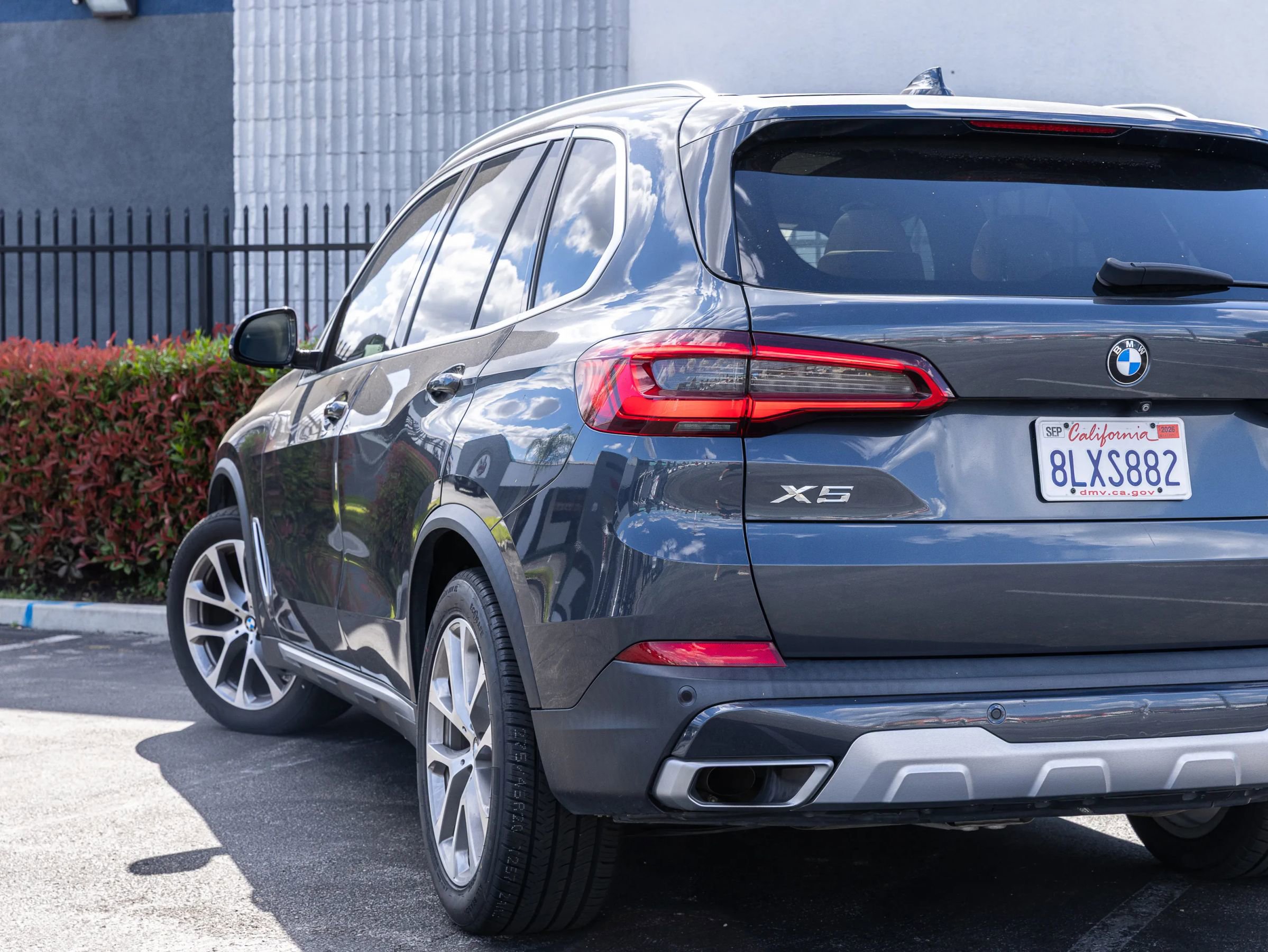 Used 2019 BMW X5 xDrive40i w/ Premium Package 2 image 5