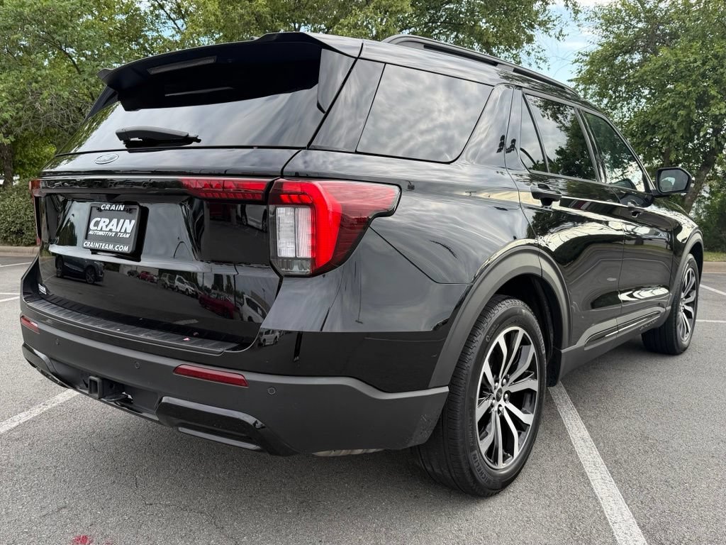 Used 2025 Ford Explorer ST-Line w/ Premium Package RWD image 7