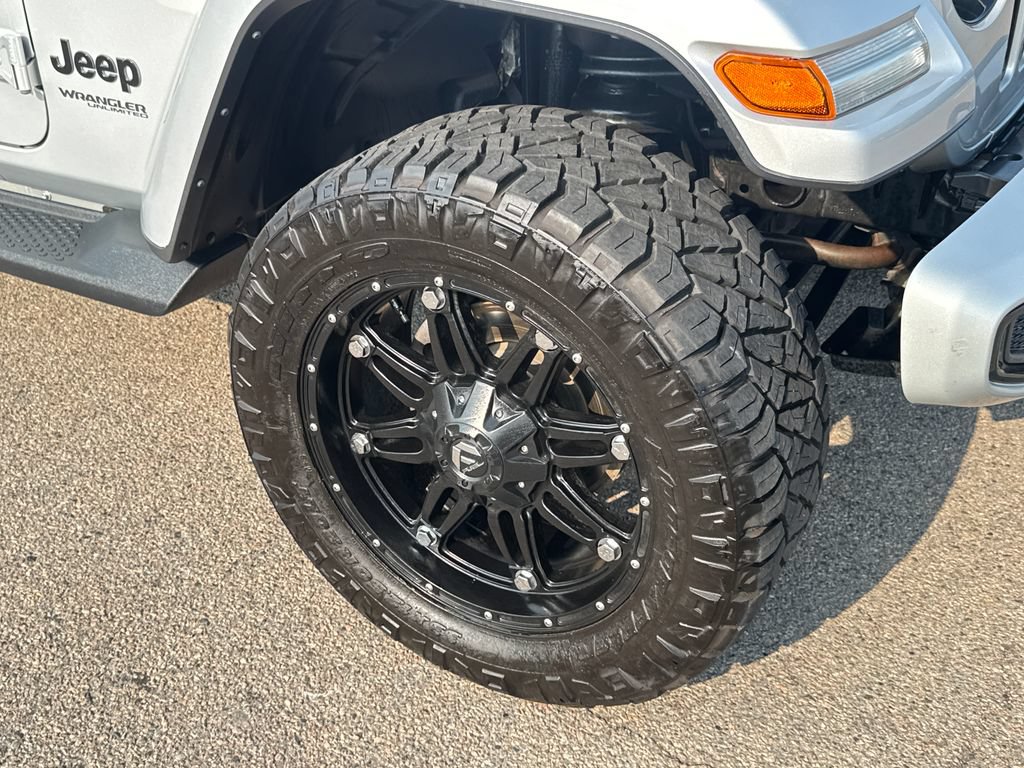 Used 2022 Jeep Wrangler Unlimited Sahara AWD/4WD image 46