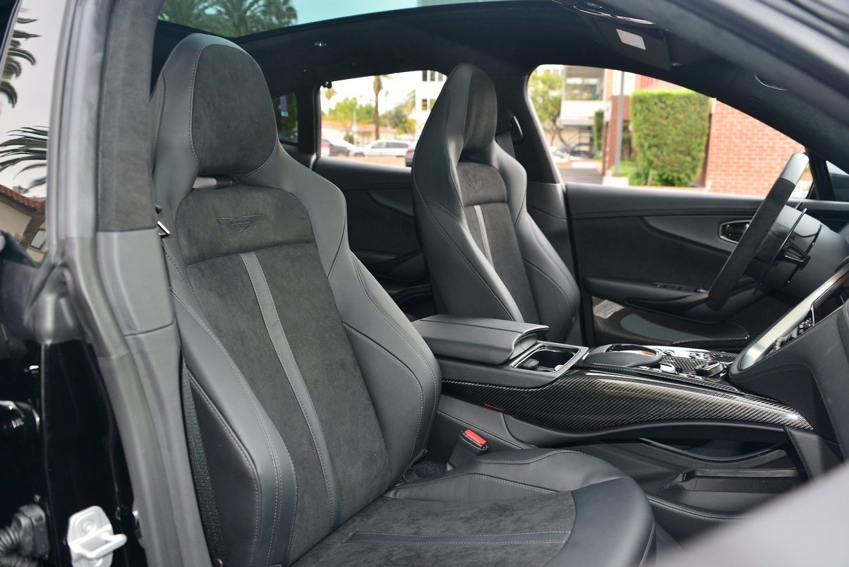 Used 2023 Aston Martin DBX 707 image 11