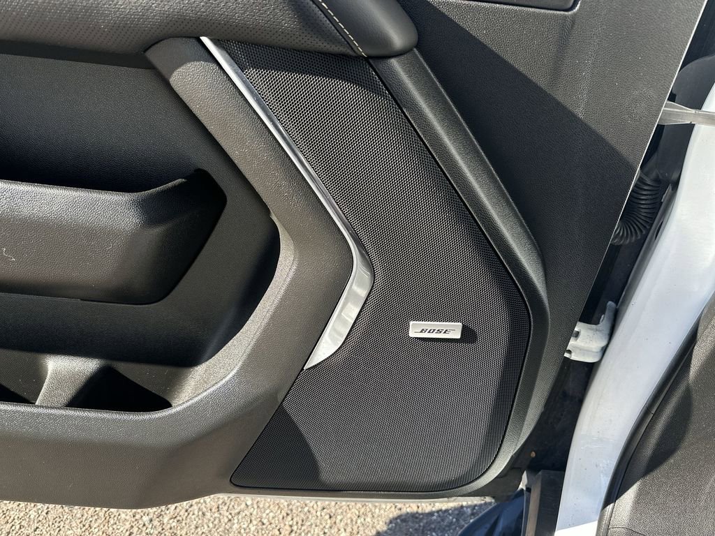 Used 2022 GMC Yukon SLT w/ SLT Premium Package image 33