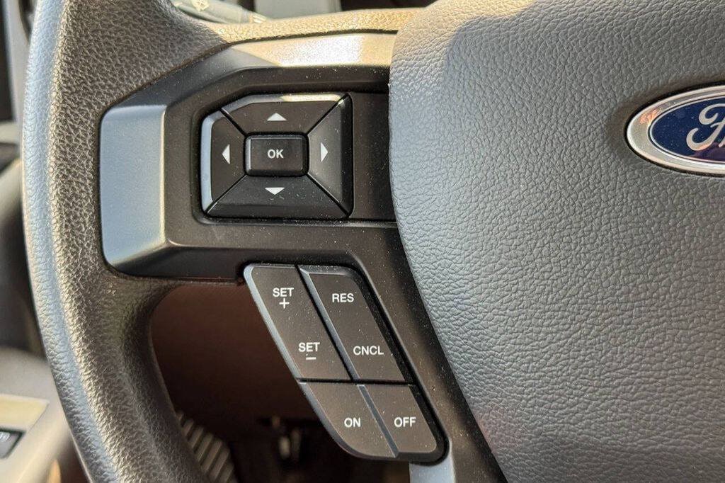 Used 2022 Ford F650 2WD Regular Cab Super Duty image 26