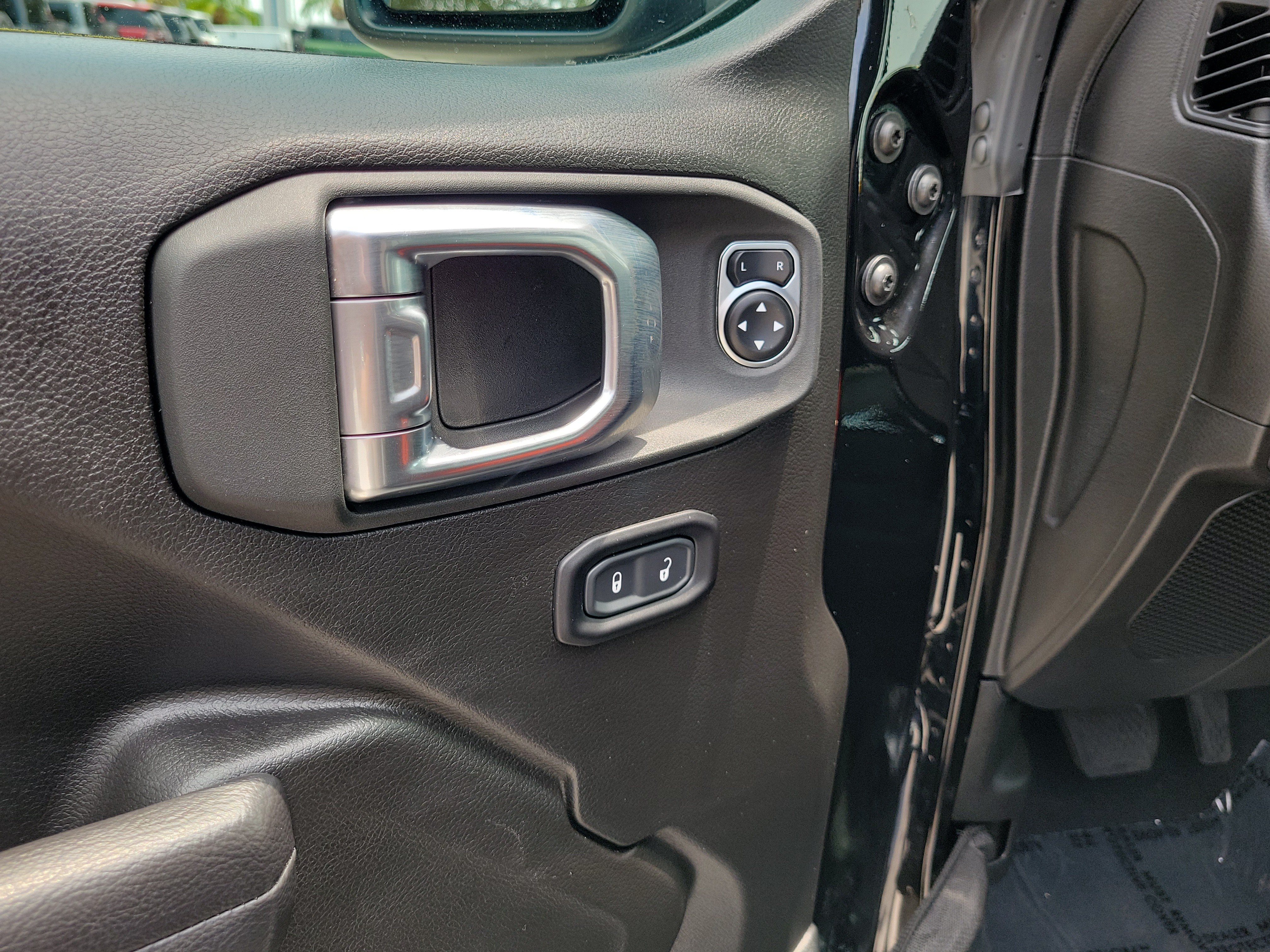 Used 2025 Jeep Wrangler Unlimited Sport S 4xe w/ Convenience Group AWD/4WD image 20