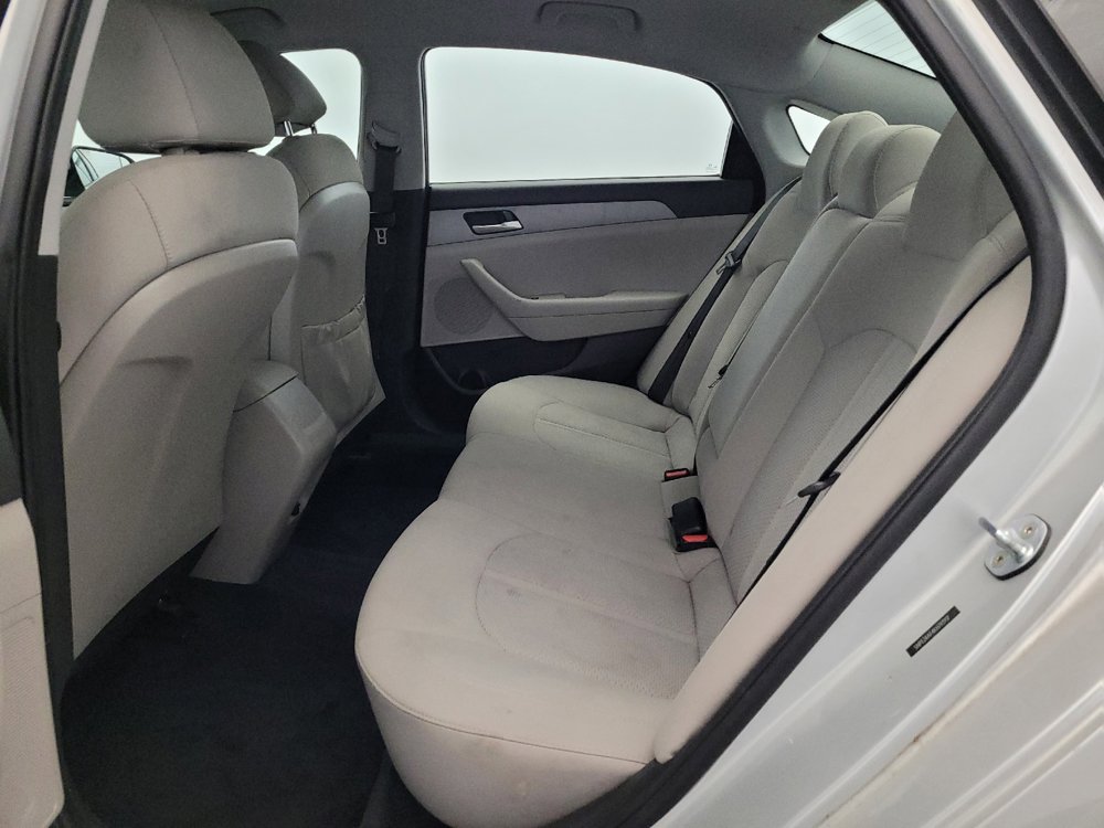 Used 2019 Hyundai Sonata SE FWD image 18