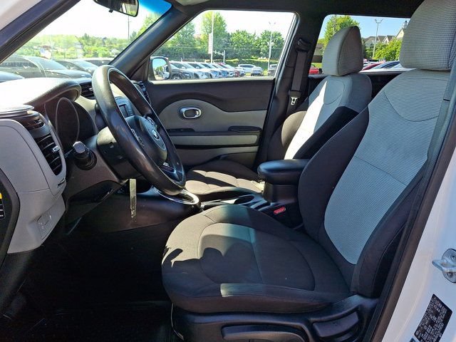 Used 2017 Kia Soul FWD image 17