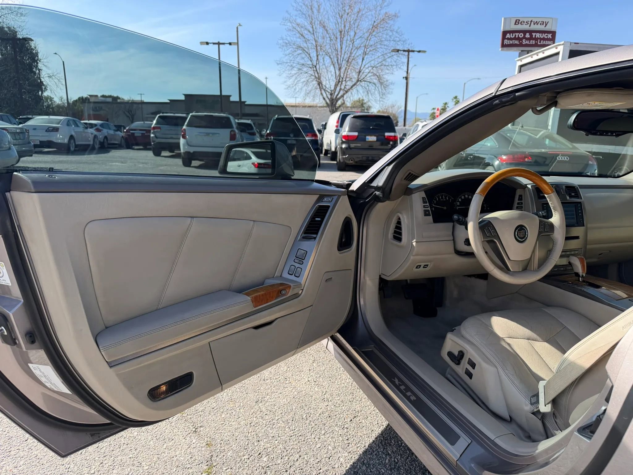 Used 2005 Cadillac XLR Convertible 2D image 11