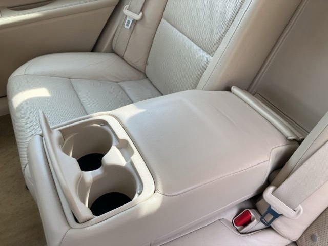 Used 2013 Lexus ES 300h w/ Luxury Pkg image 24