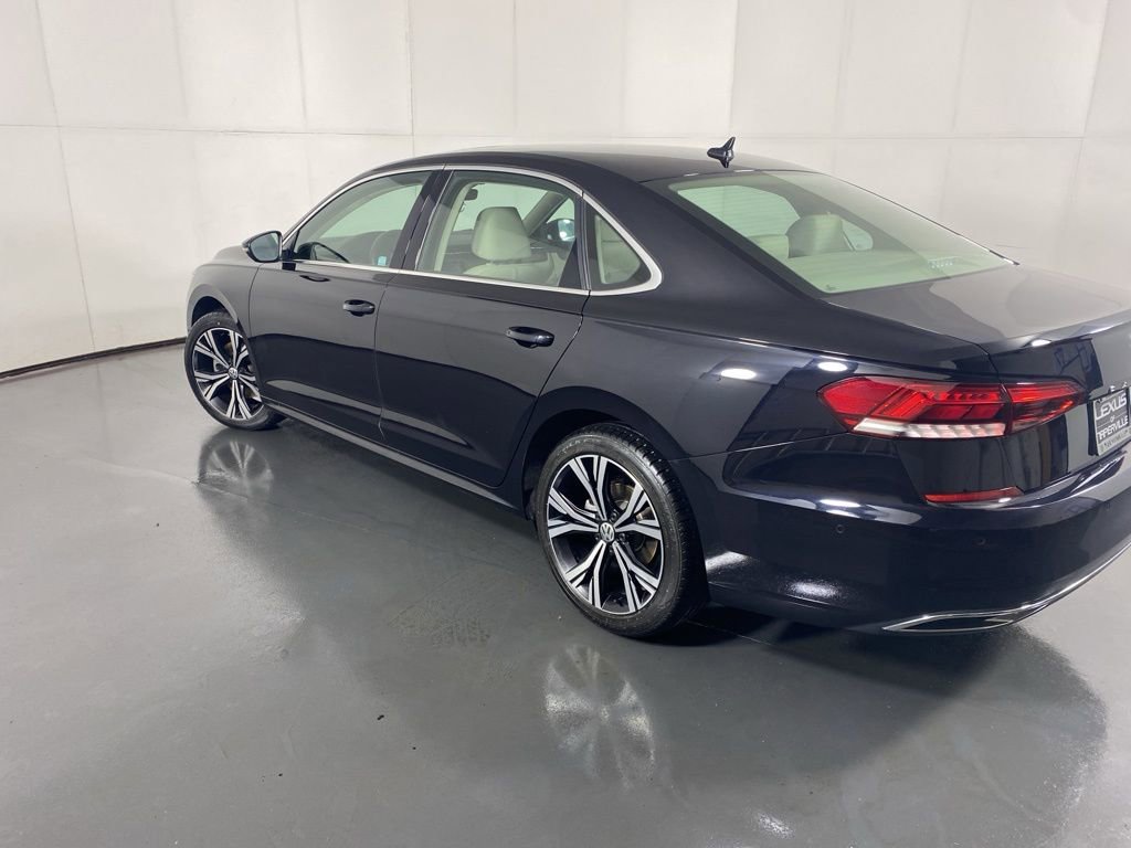 Used 2020 Volkswagen Passat 2.0T SEL image 8