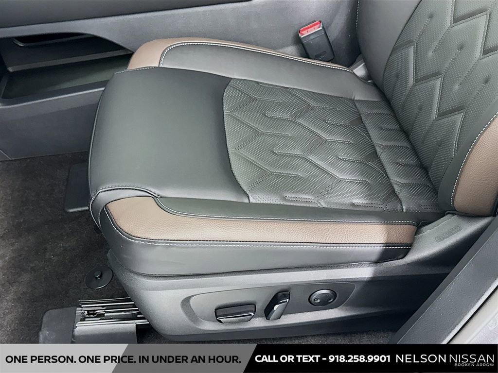 New 2026 Nissan Pathfinder Platinum image 19