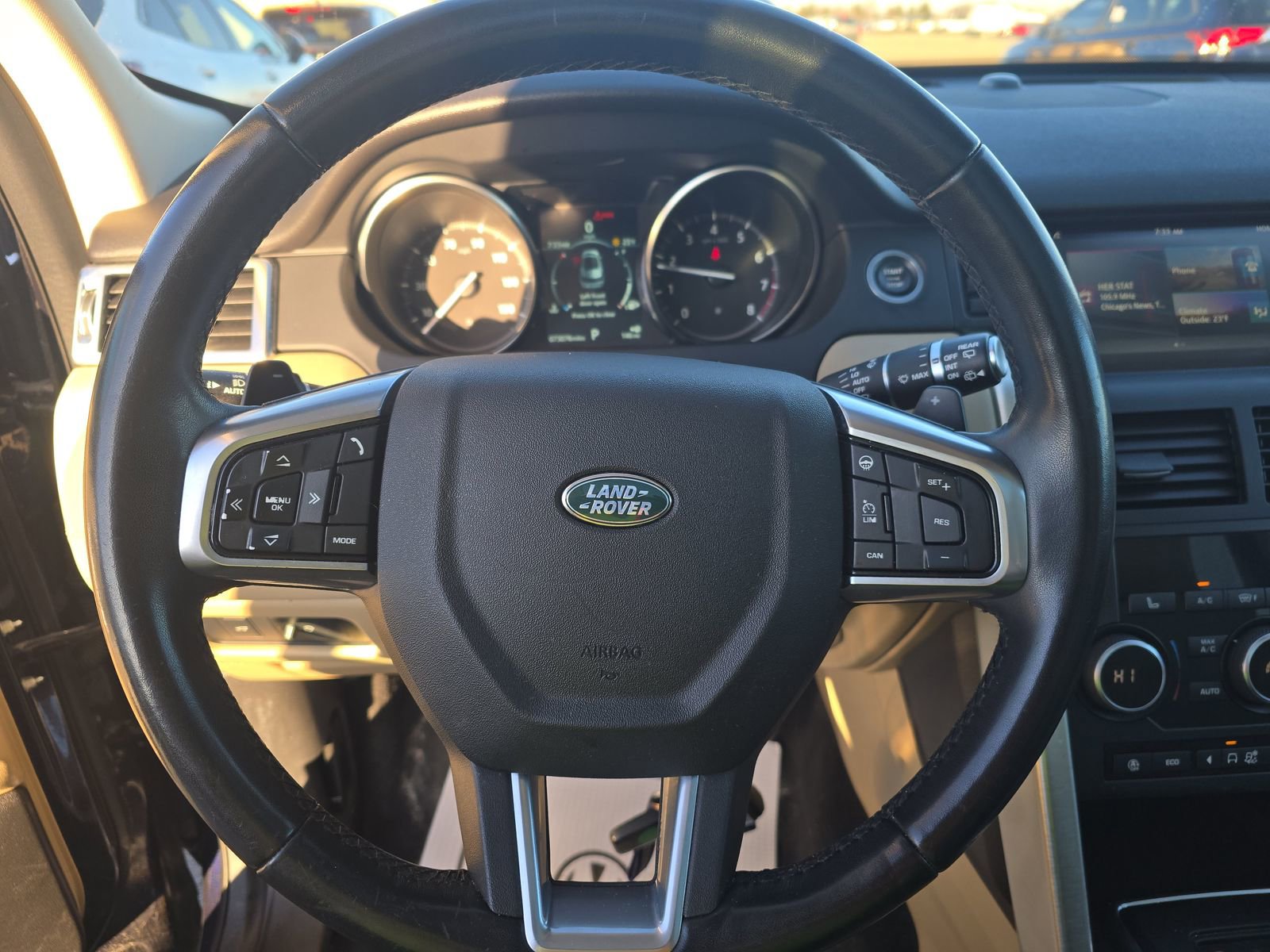 Used 2019 Land Rover Discovery Sport HSE image 17