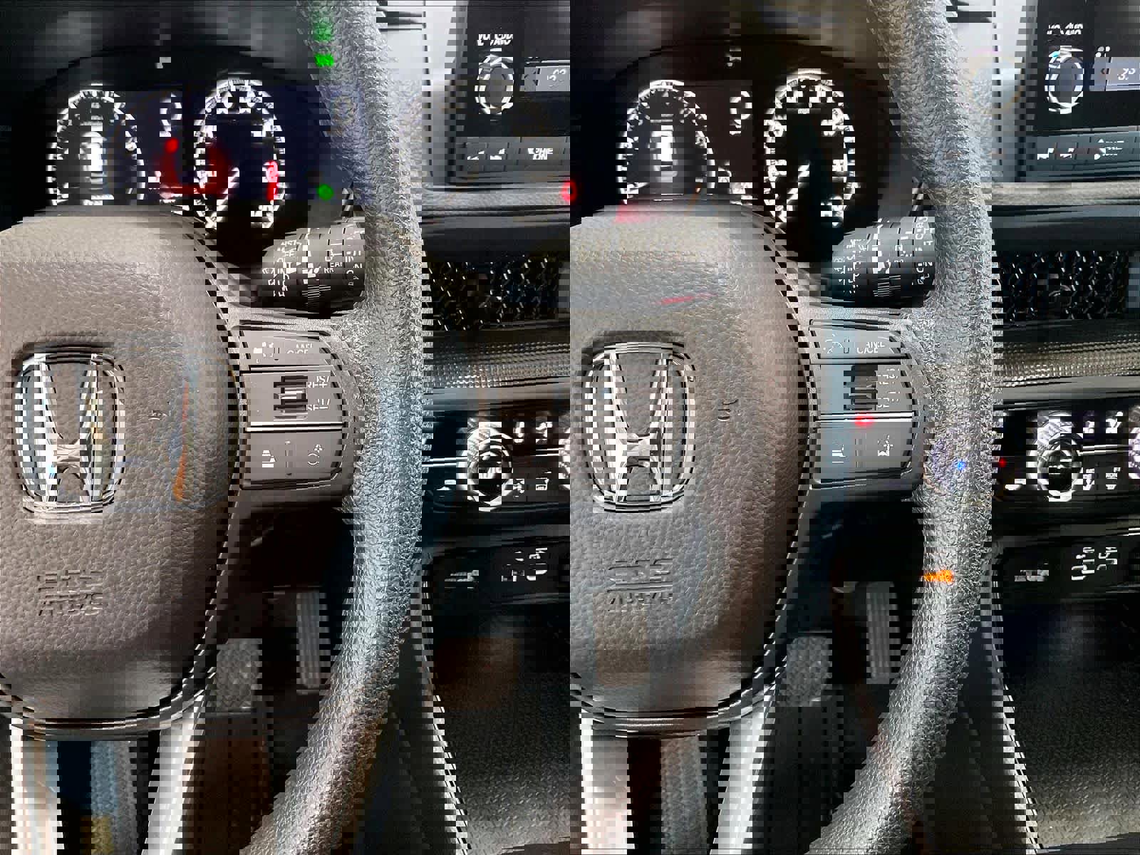 Certified 2025 Honda CR-V EX image 37