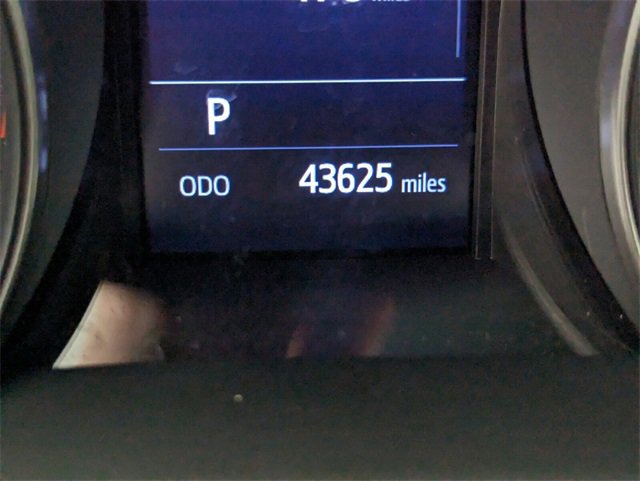 Used 2020 Toyota C-HR image 26