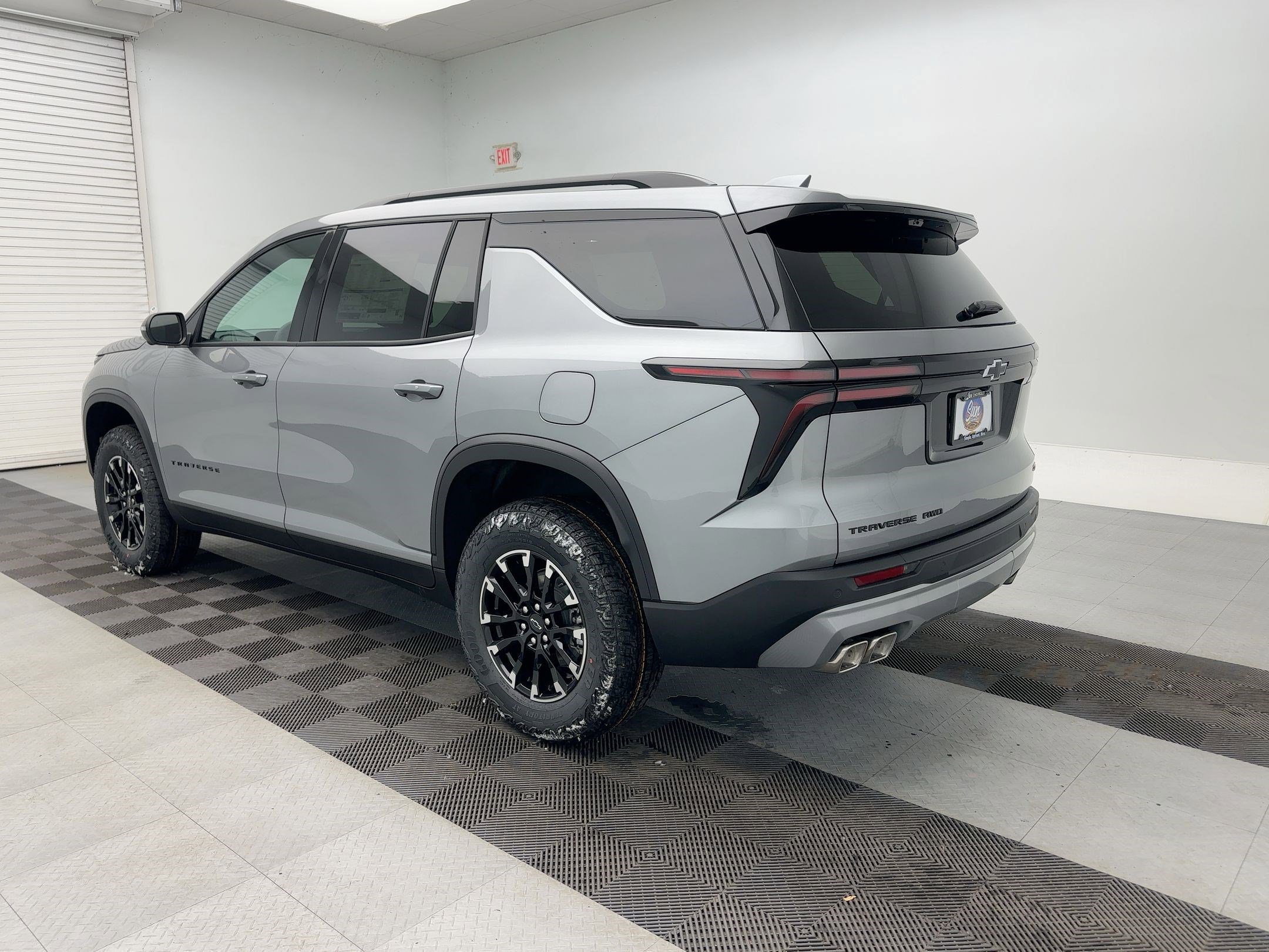 New 2026 Chevrolet Traverse Z71 w/ Driver Confidence Package image 3